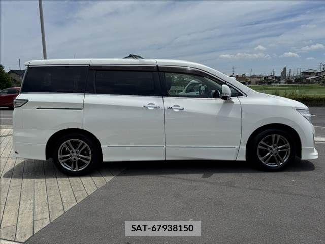 Nissan ELGRAND 2012-01 8035391-10