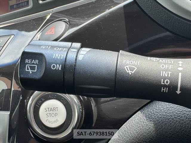 Nissan ELGRAND 2012-01 8035391-24