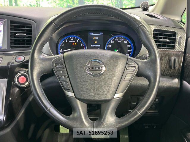 Nissan ELGRAND 2014-08 8035389-11