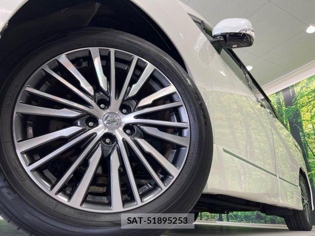 Nissan ELGRAND 2014-08 8035389-13