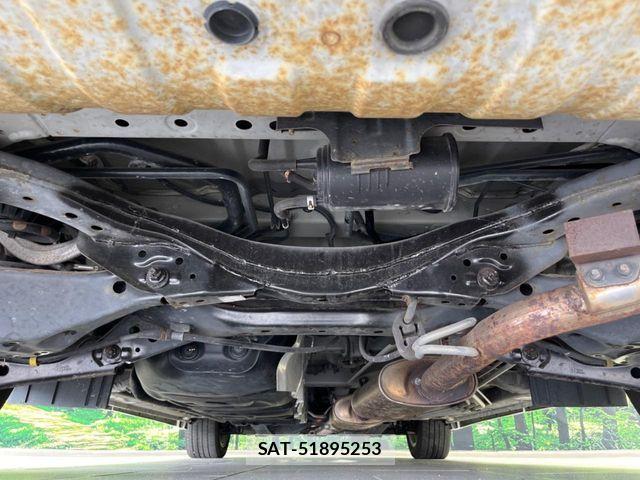 Nissan ELGRAND 2014-08 8035389-18