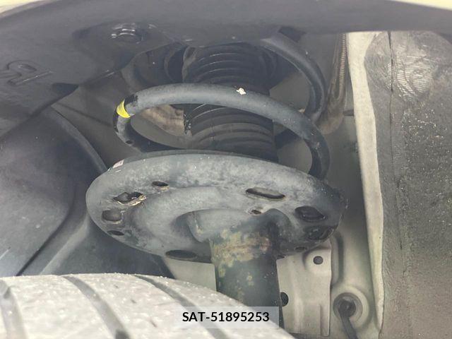Nissan ELGRAND 2014-08 8035389-19