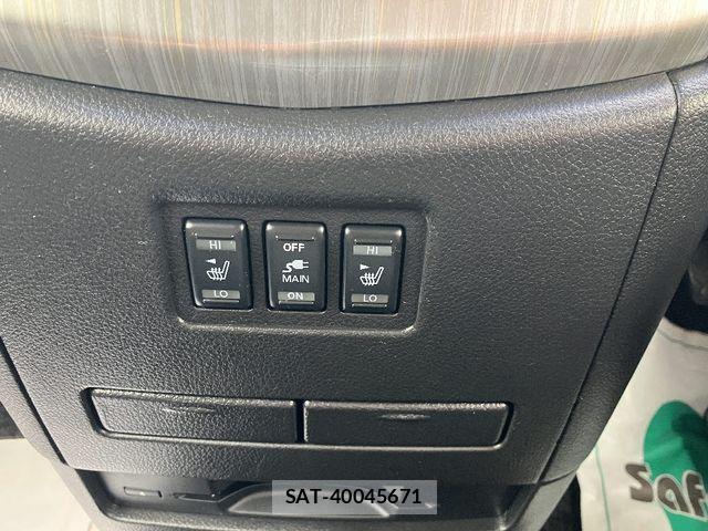 Nissan ELGRAND 2016-02 8035384-9