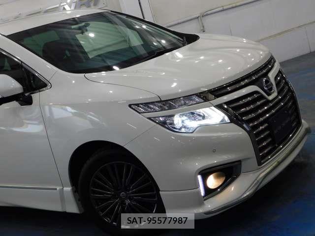 Nissan ELGRAND 2015-11 8035388-5