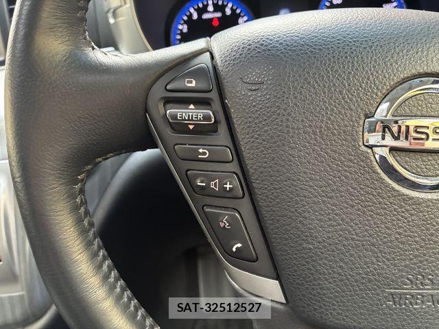 Nissan ELGRAND 2017-08 8035383-10