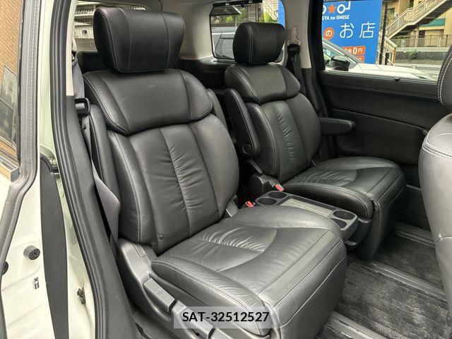 Nissan ELGRAND 2017-08 8035383-21