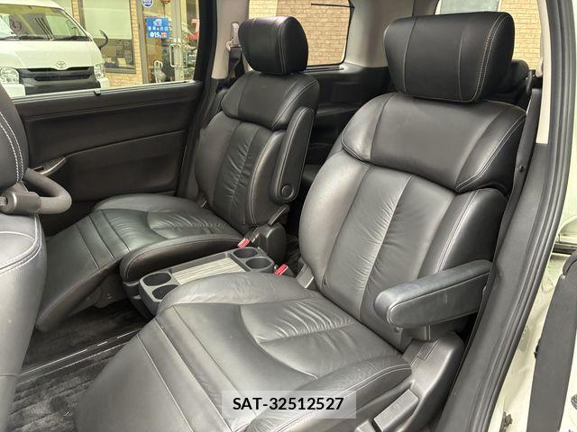 Nissan ELGRAND 2017-08 8035383-22