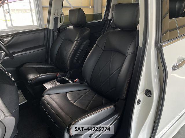 Nissan ELGRAND 2016-01 8035387-9