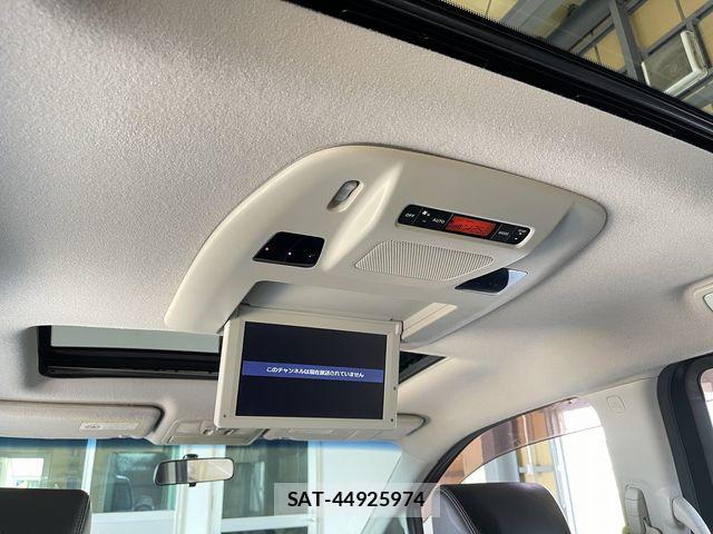 Nissan ELGRAND 2016-01 8035387-14
