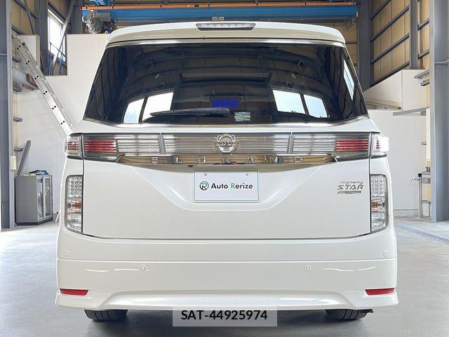 Nissan ELGRAND 2016-01 8035387-3