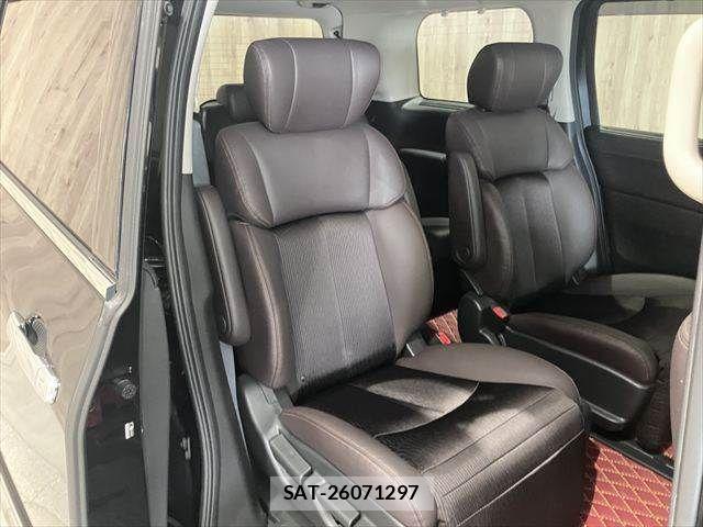 Nissan ELGRAND 2022-07 8035382-10