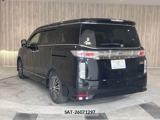 Nissan ELGRAND 2022-07 8035382-24
