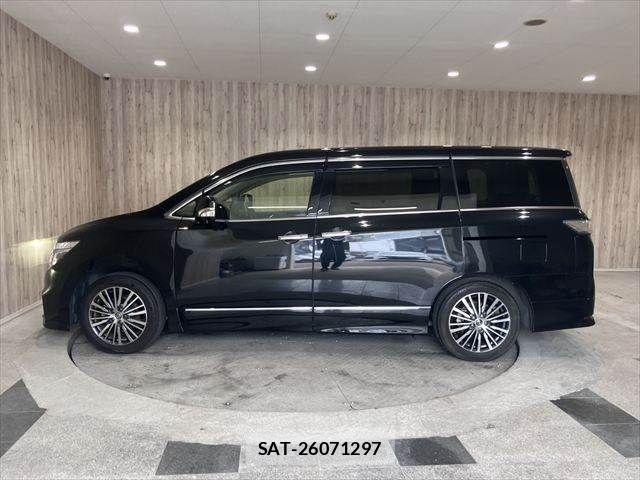 Nissan ELGRAND 2022-07 8035382-25