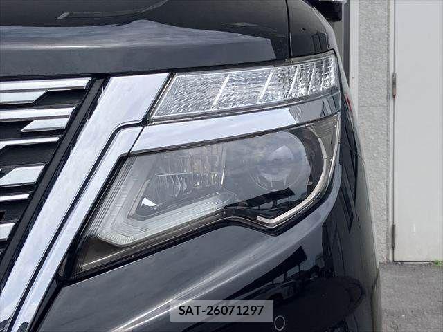 Nissan ELGRAND 2022-07 8035382-28