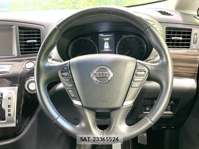 Nissan ELGRAND 2014-03 8035385-11