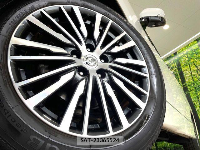 Nissan ELGRAND 2014-03 8035385-13