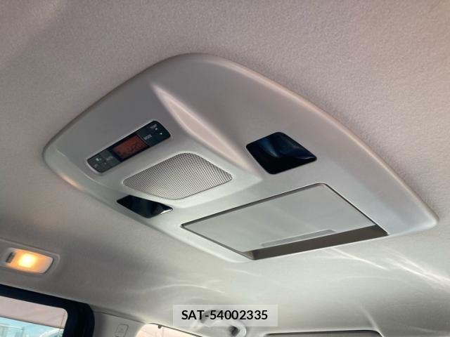 Nissan ELGRAND 2012-03 8035394-18