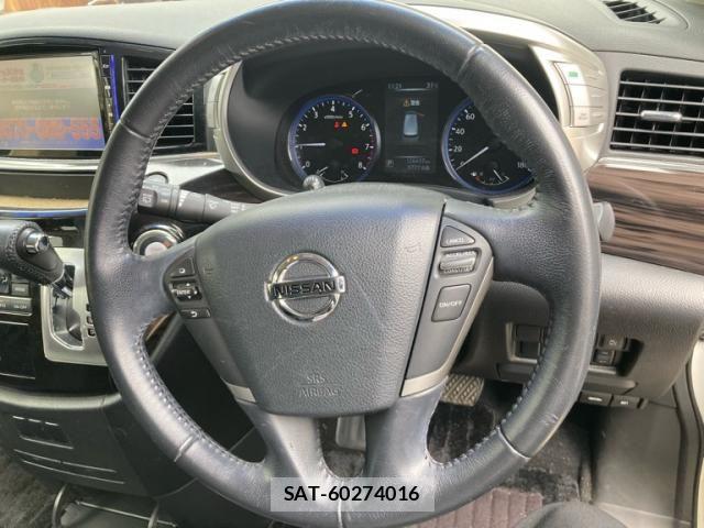 Nissan ELGRAND 2015-08 8073664-15