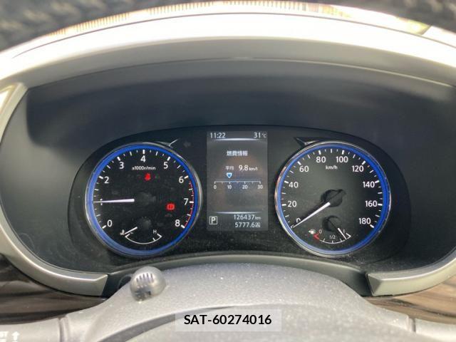 Nissan ELGRAND 2015-08 8073664-18