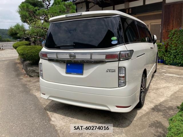 Nissan ELGRAND 2015-08 8073664-4