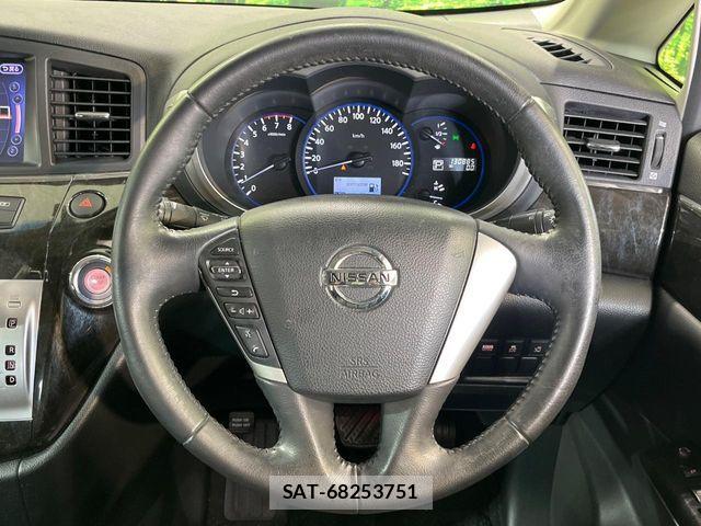 Nissan ELGRAND 2013-07 8073663-10
