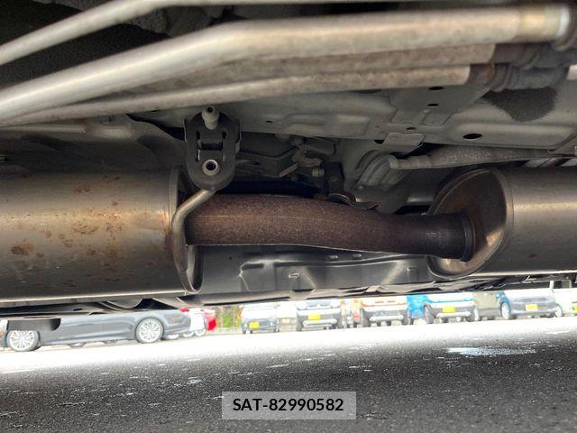 Nissan ELGRAND 2016-05 8073661-18