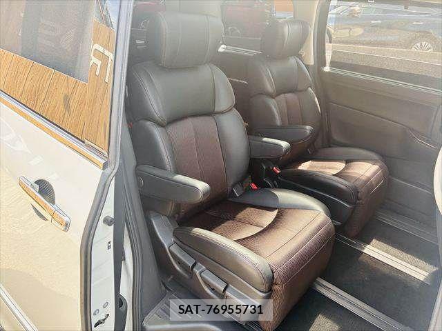 Nissan ELGRAND 2016-09 8073658-12