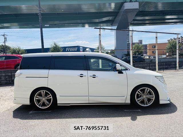 Nissan ELGRAND 2016-09 8073658-21