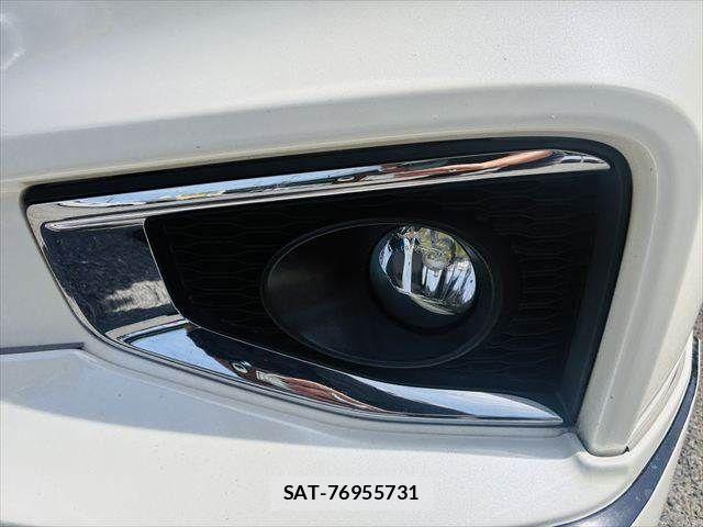 Nissan ELGRAND 2016-09 8073658-28