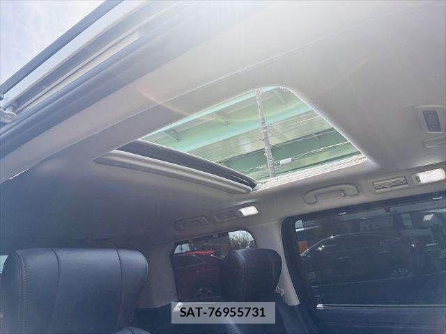 Nissan ELGRAND 2016-09 8073658-6