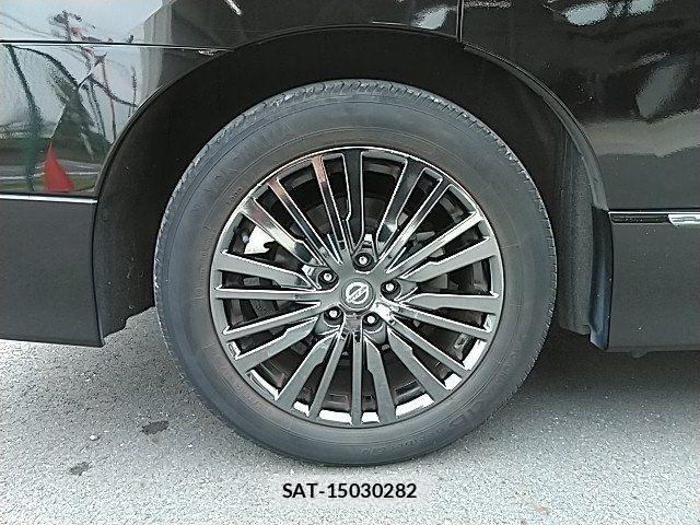 Nissan ELGRAND 2018-03 8073657-19