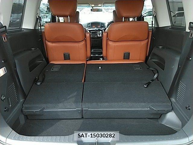 Nissan ELGRAND 2018-03 8073657-22