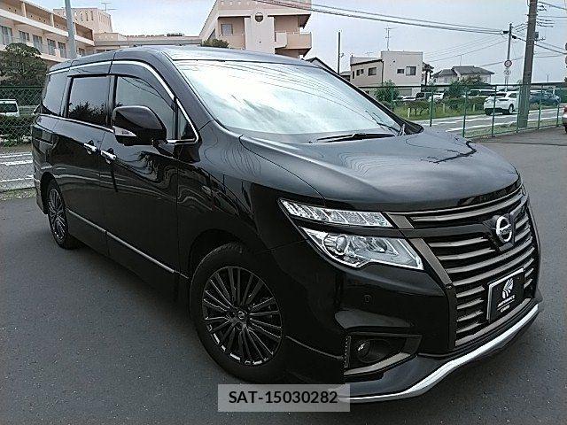 Nissan ELGRAND 2018-03 8073657-6