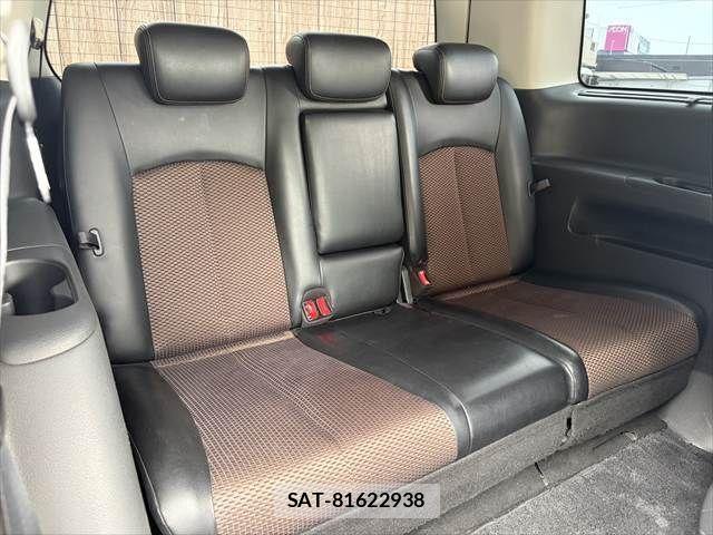 Nissan ELGRAND 2011-11 8073665-10