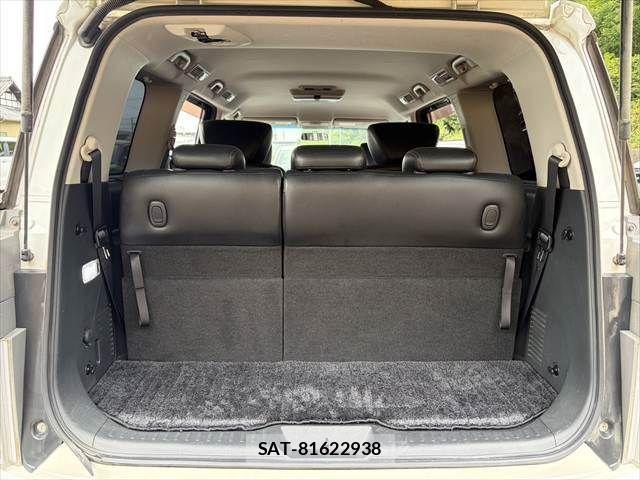 Nissan ELGRAND 2011-11 8073665-11