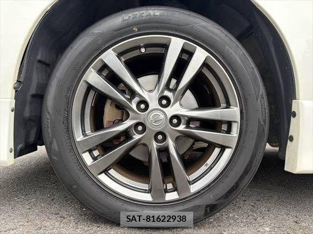 Nissan ELGRAND 2011-11 8073665-15