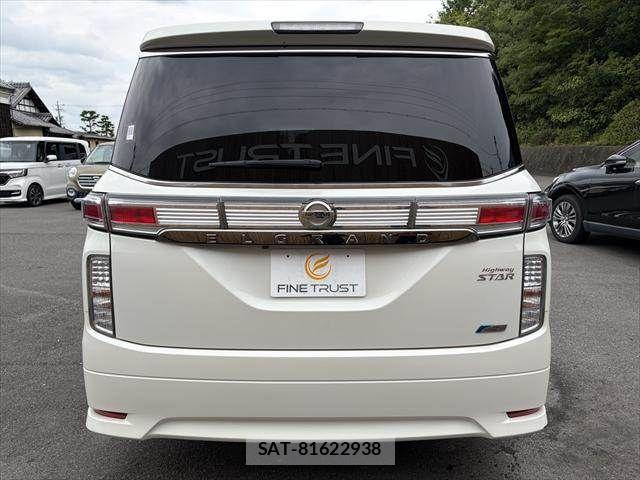 Nissan ELGRAND 2011-11 8073665-20