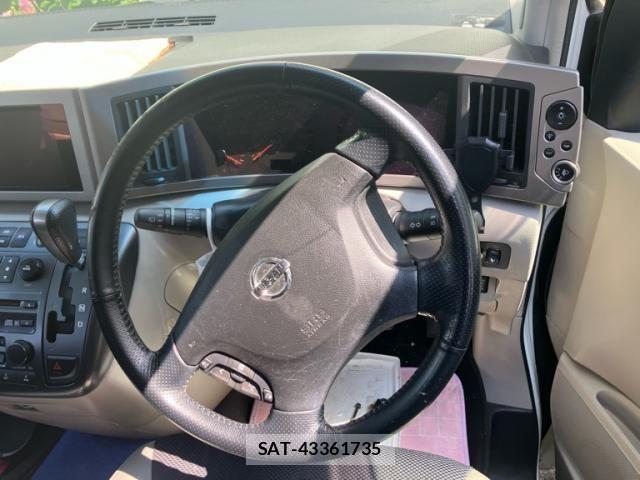 Nissan ELGRAND 2004-05 8073666-15