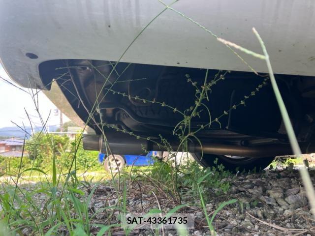 Nissan ELGRAND 2004-05 8073666-21