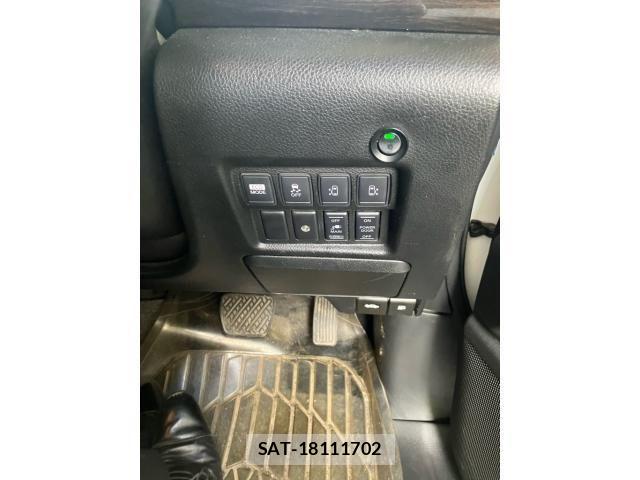 Nissan ELGRAND 2011-11 8073667-15