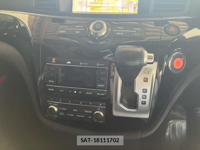 Nissan ELGRAND 2011-11 8073667-18