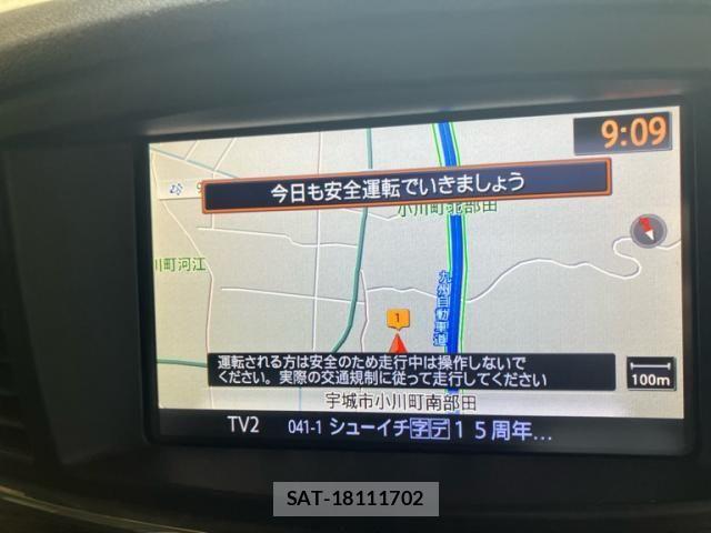 Nissan ELGRAND 2011-11 8073667-20