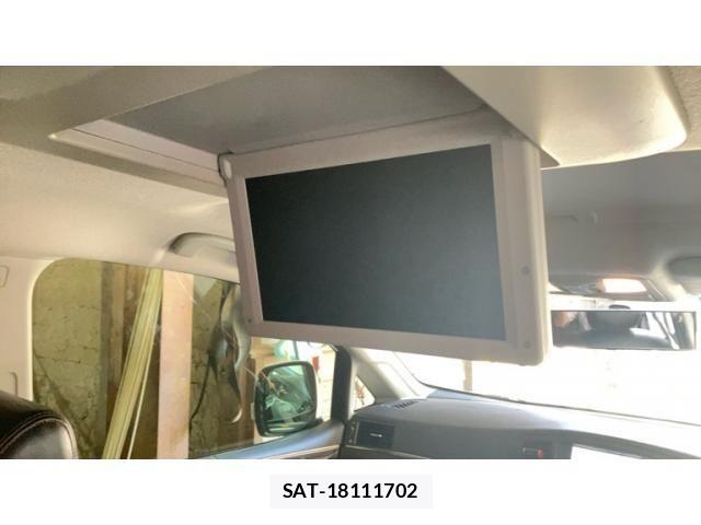 Nissan ELGRAND 2011-11 8073667-24