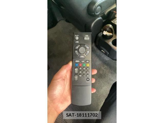 Nissan ELGRAND 2011-11 8073667-25
