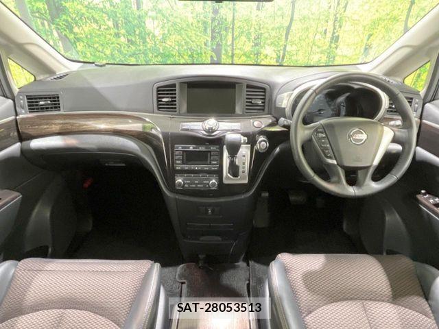 Nissan ELGRAND 2012-02 8073662-1