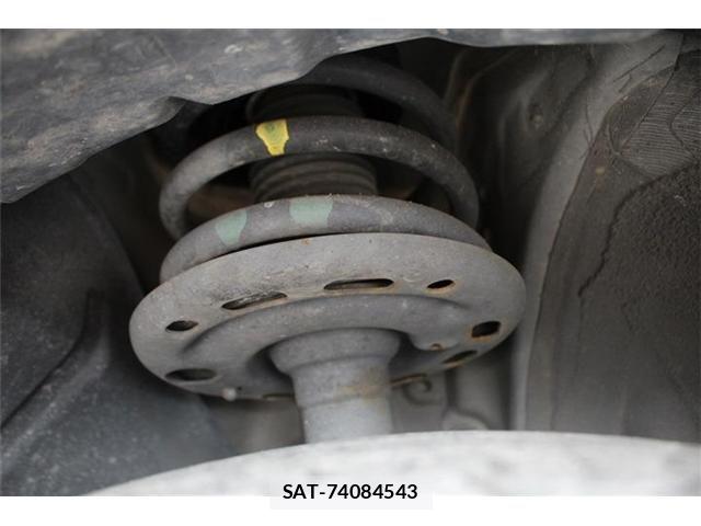 Nissan ELGRAND 2014-05 8099022-23