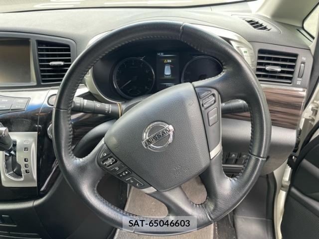 Nissan ELGRAND 2016-02 8099023-13