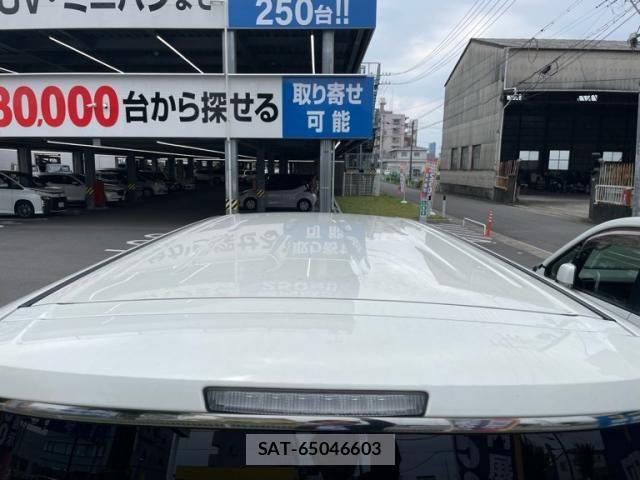 Nissan ELGRAND 2016-02 8099023-7