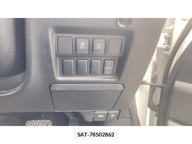 Nissan ELGRAND 2014-02 8099026-11