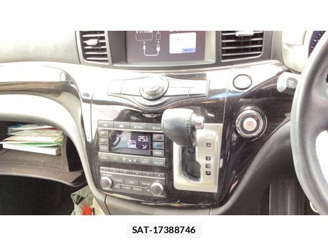 Nissan ELGRAND 2019-03 8129925-11